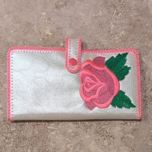 Embroidered Floral Women's Wallet